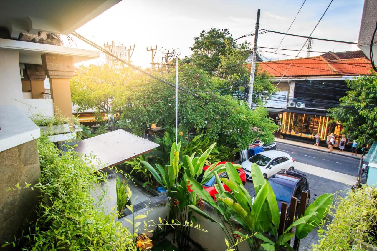 Kuta Suci Guesthouse Kültér fotó